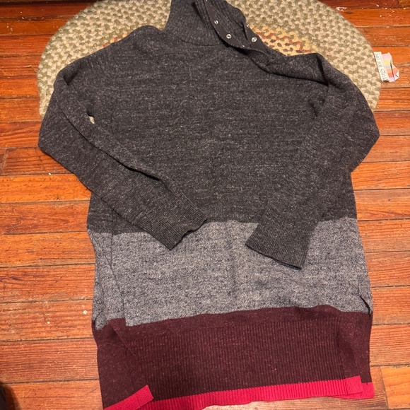 Gap color block sweater size m - Picture 1 of 5
